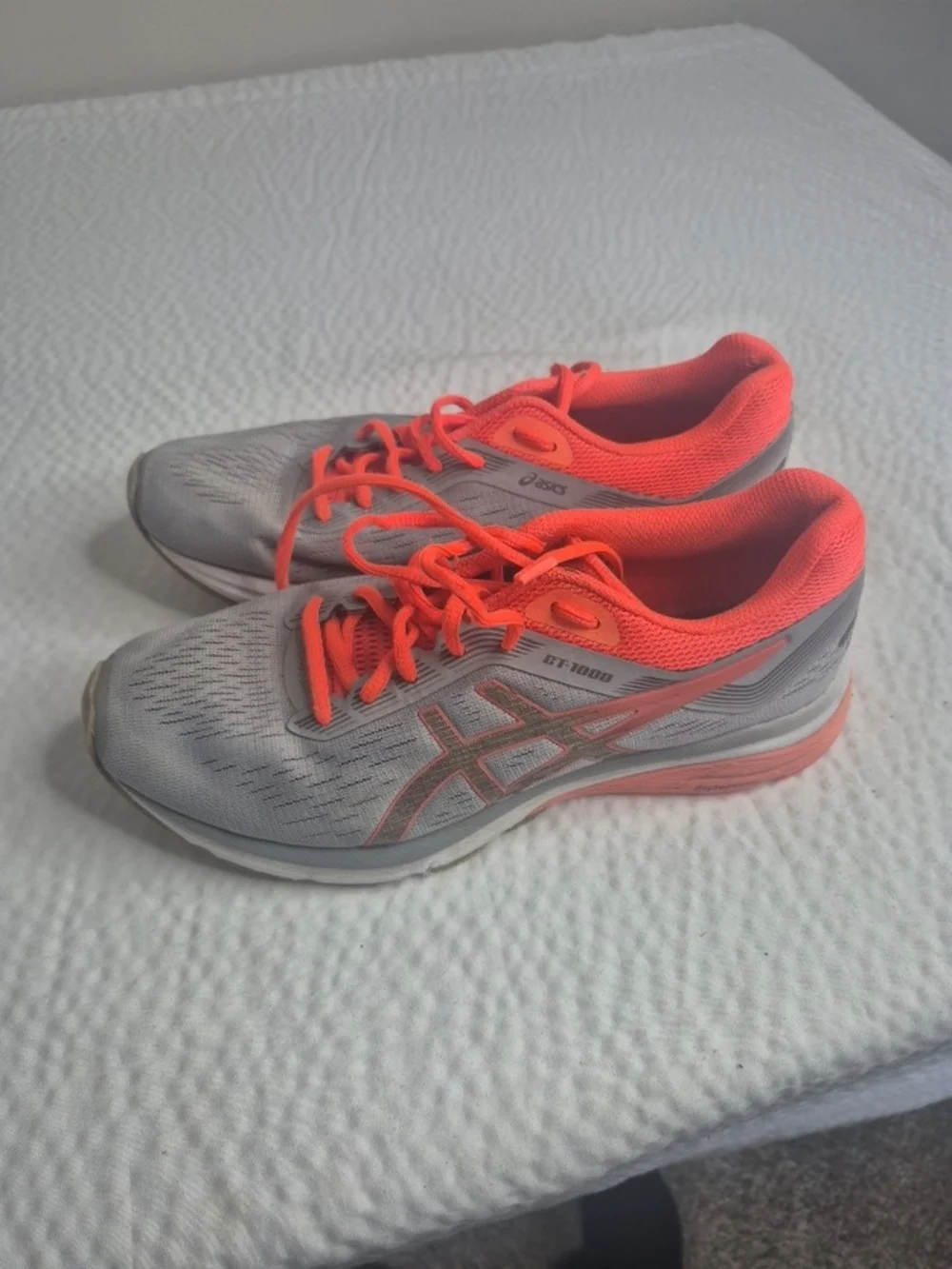 ASIC Men  Running Shoe  GT-1000 7 Grey/Flash Coral Sz 8